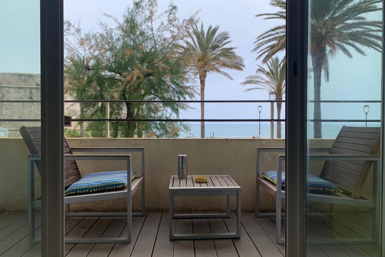 Fully Equipped Beachfront In The Heart Of The Center Apartment