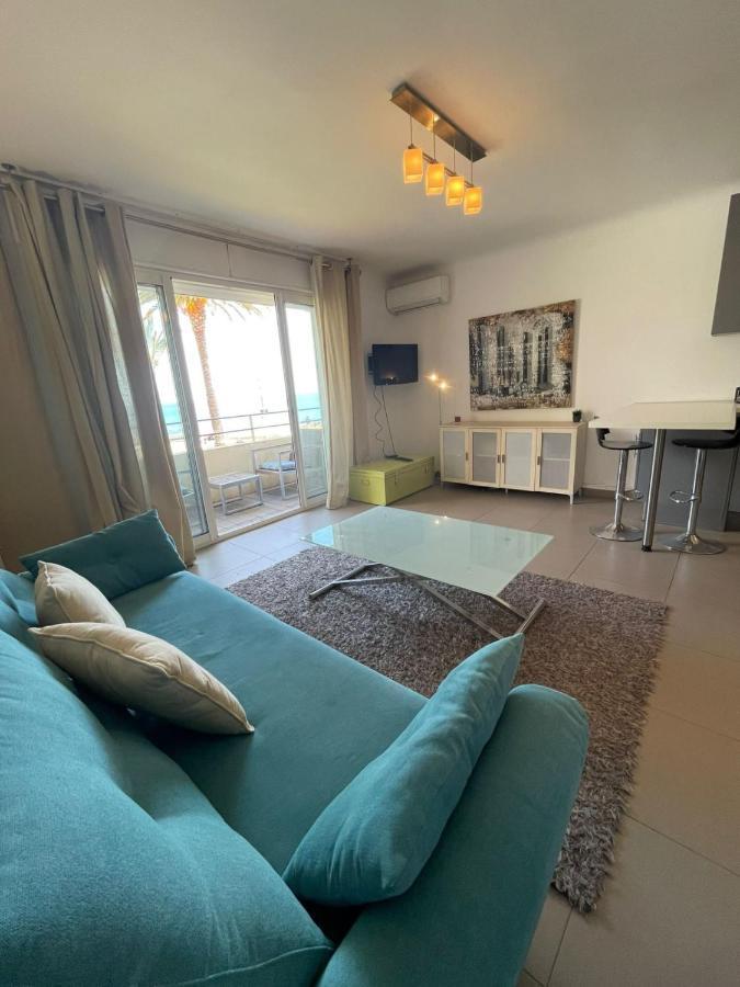 Apartment Fully Equipped Beachfront In The Heart Of The Center Antibes