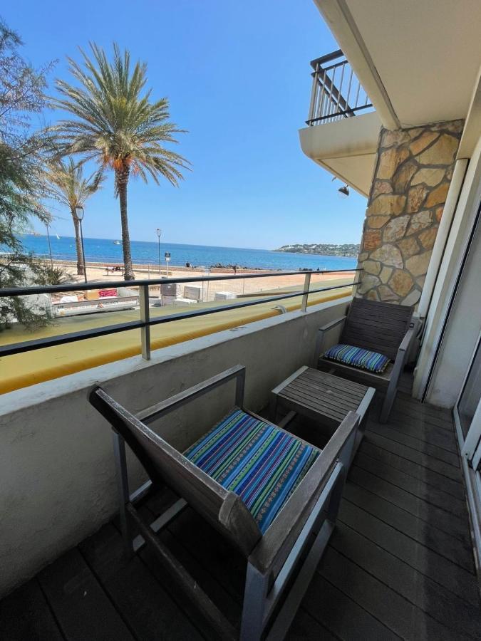 Fully Equipped Beachfront In The Heart Of The Center Apartment *